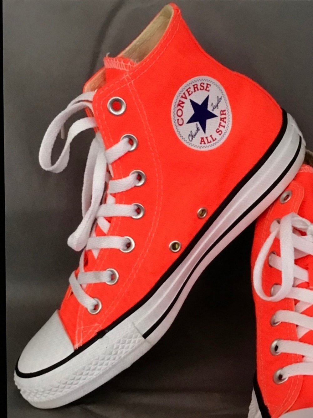 CONVERSE Chuck Taylor All Star High Top Sneakers Orange Women’s Size 10 Men’s 8